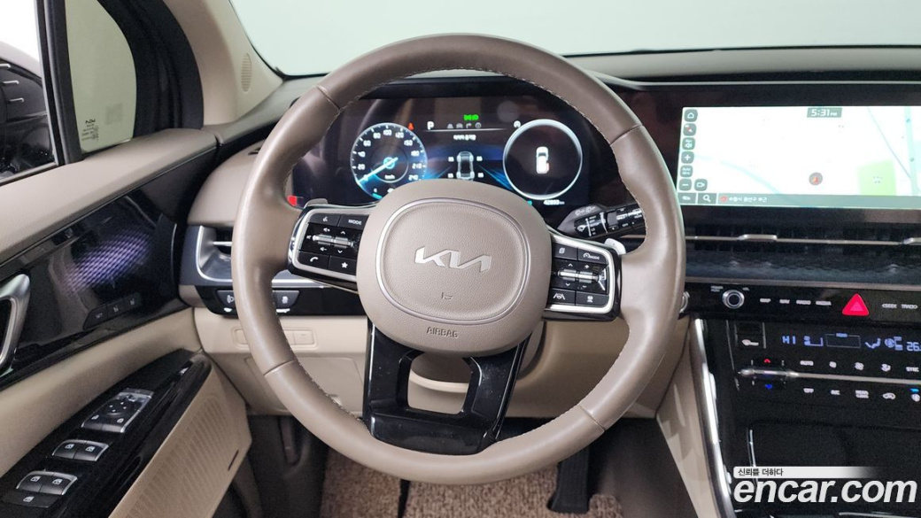 Kia Carnival 9-Seater Hi-Limousine, 2023