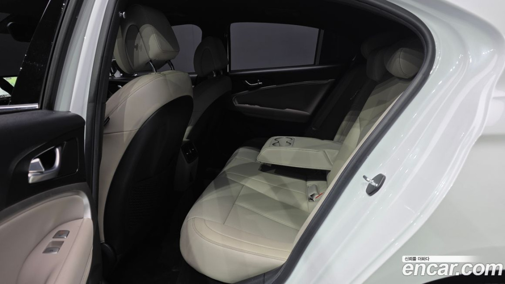 Genesis G70 Gasoline 2.0T 2WD, 2023