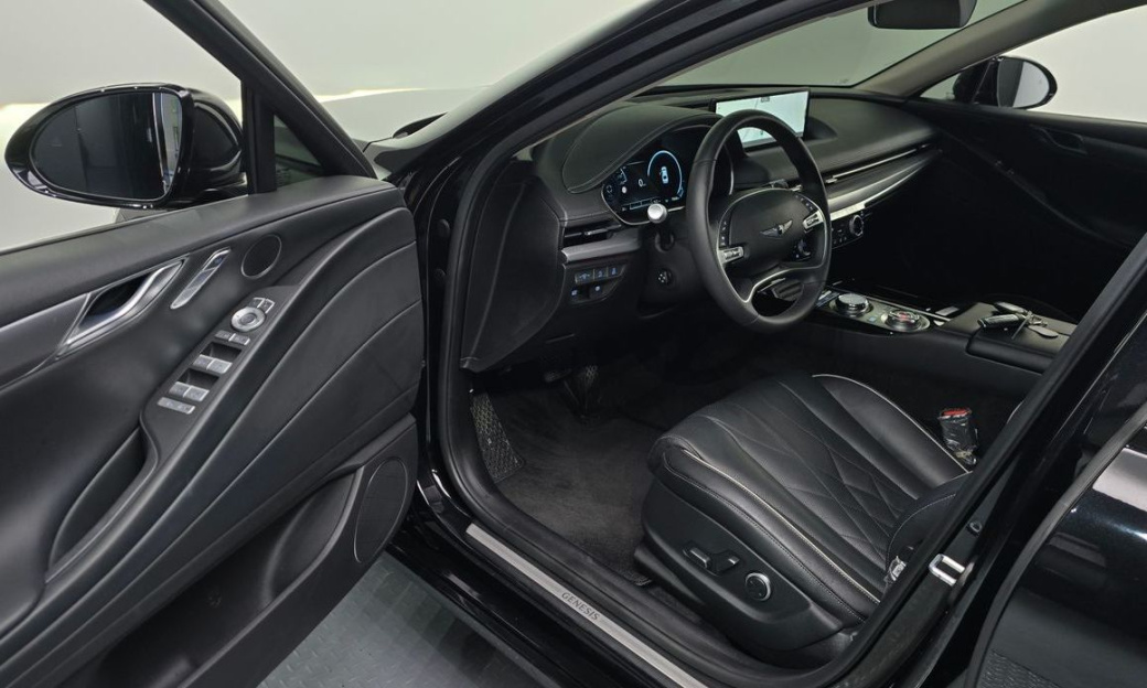 Genesis G80 Gasoline 2.5 Turbo AWD, 2024