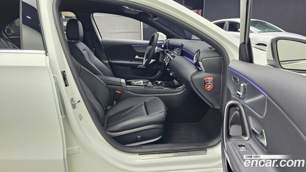 Mercedes-Benz A-Class A220 Sedan, 2026