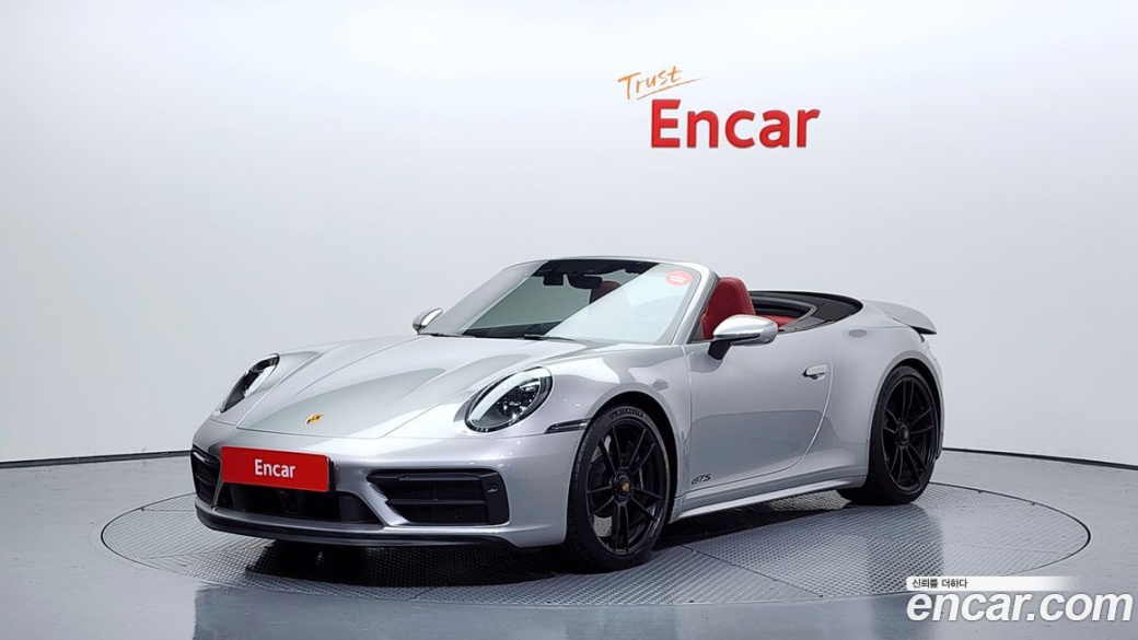 Porsche 911 Carrera 4 GTS Cabriolet, 2022