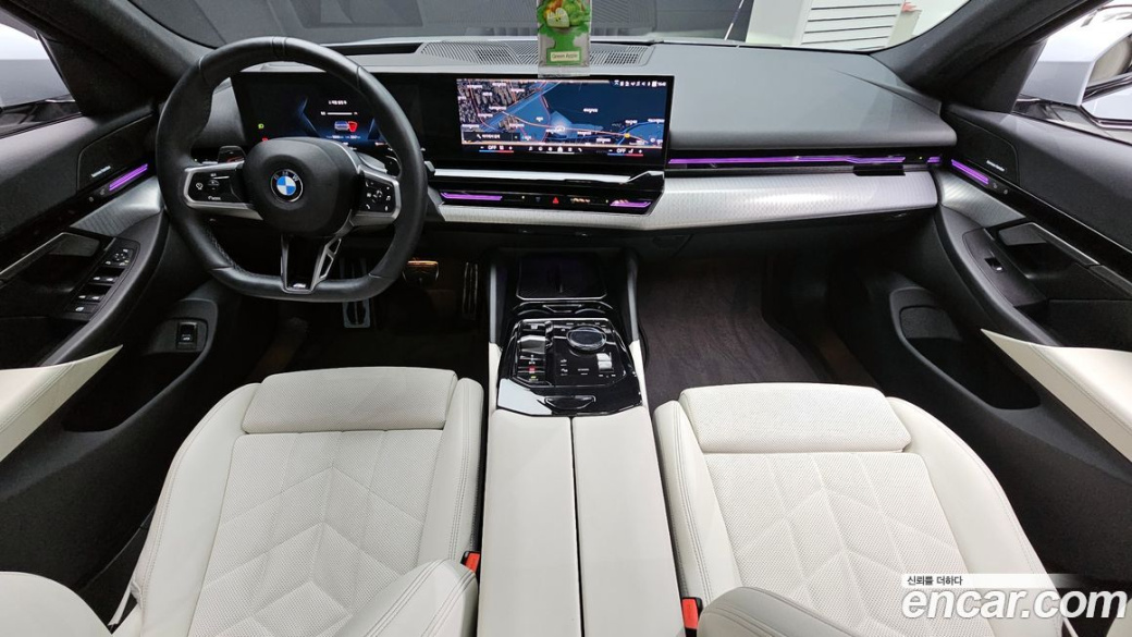 BMW 5-Series 523d xDrive M Sport, 2024