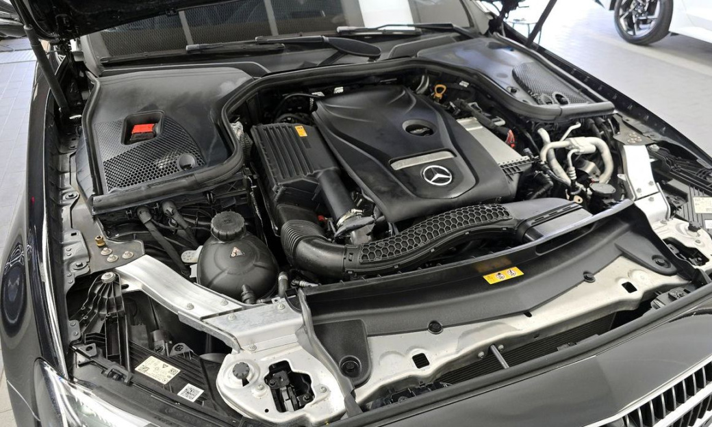 Mercedes-Benz E-Class E250 Avantgarde, 2023