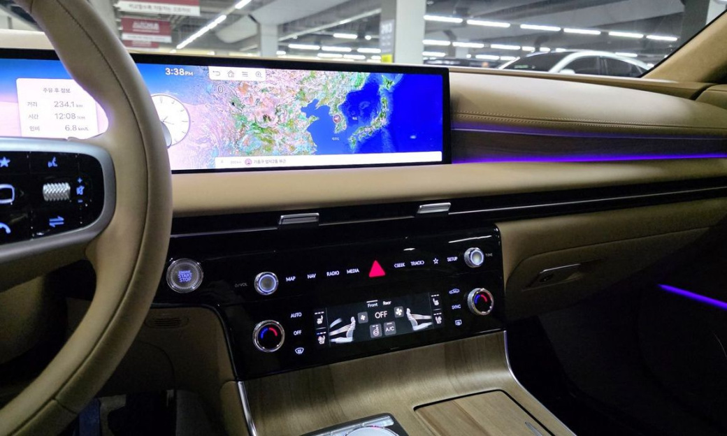 Genesis G80 Gasoline 2.5 Turbo AWD, 2026