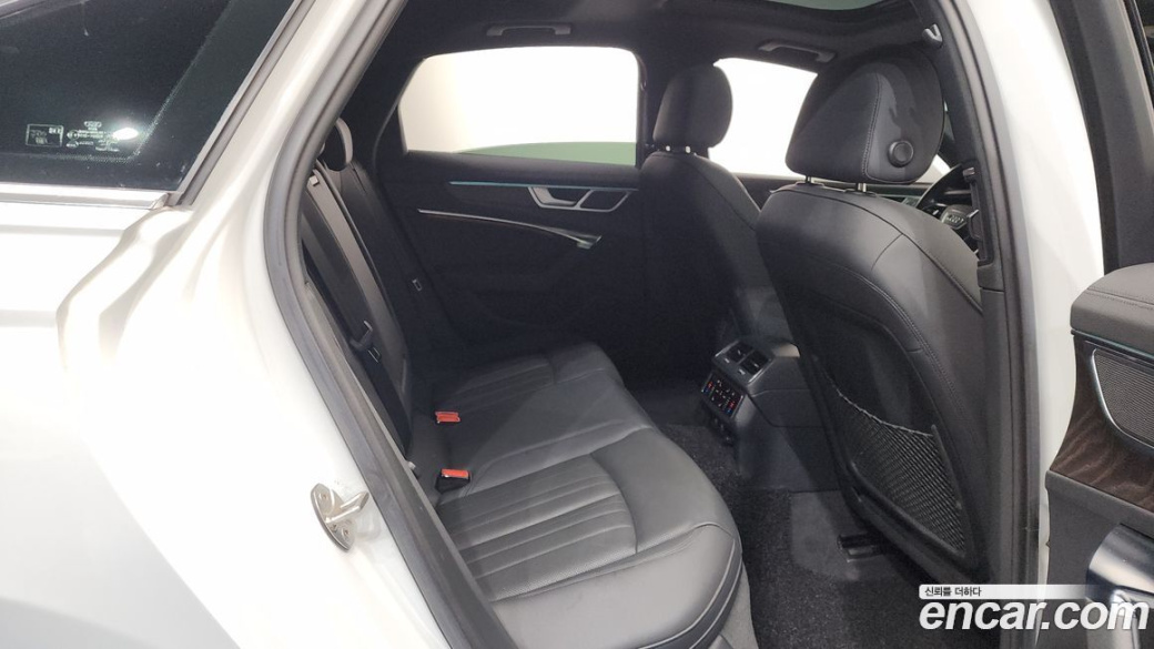 Audi A6 45 TFSI Quattro Premium, 2023