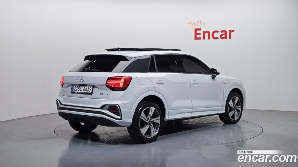 Audi Q2 35 TDI Premium, 2023