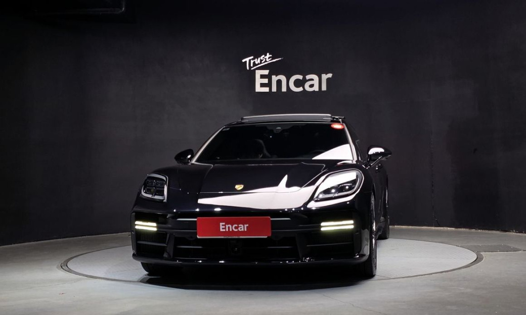 Porsche Panamera 4.0 GTS, 2025