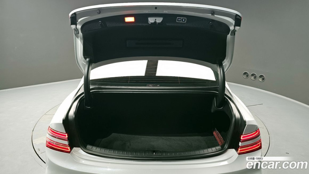 Genesis G80 Gasoline 2.5 Turbo AWD, 2025