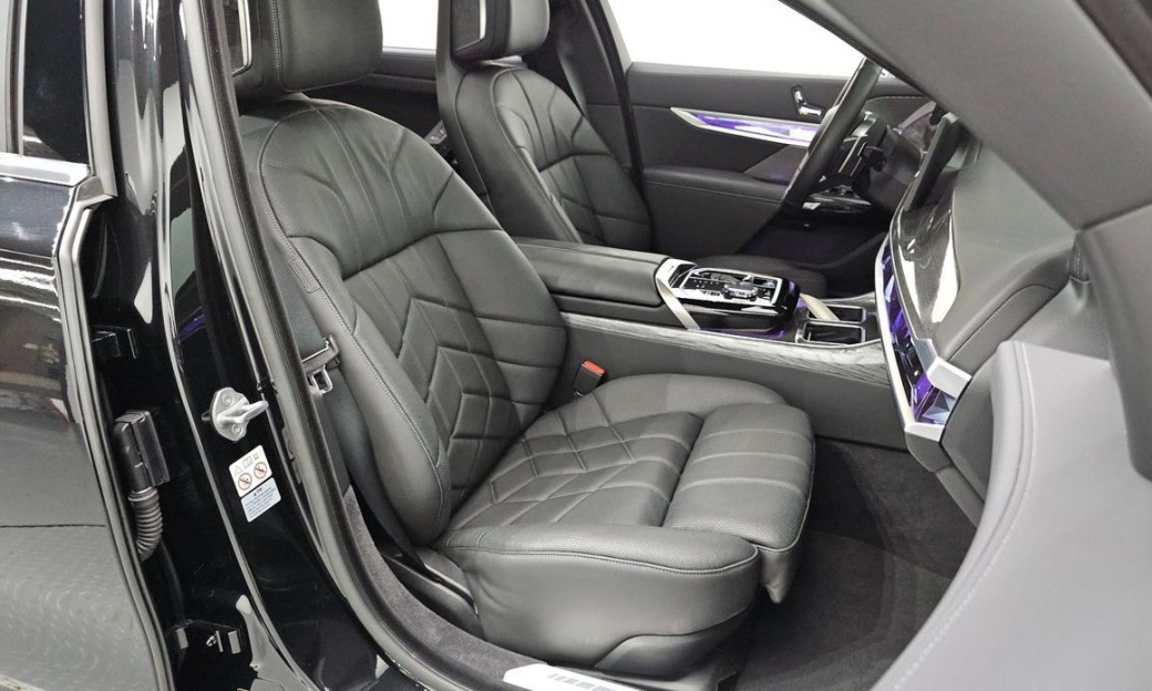BMW 7-Series 740d xDrive M Sport, 2024