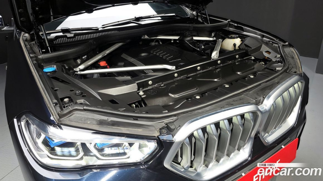 BMW X6 xDrive40i M Sport, 2023