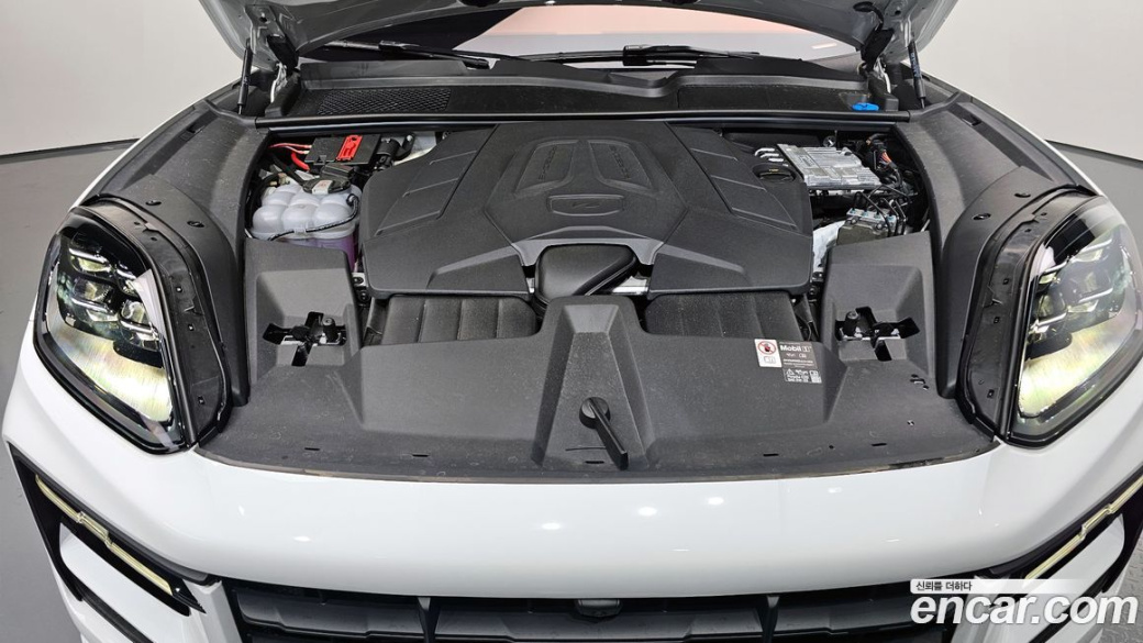 Porsche Cayenne 3.0 Coupe, 2025