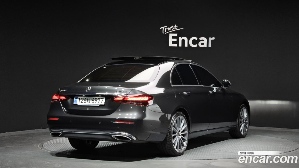 Mercedes-Benz E-Class E450 4MATIC Exclusive, 2023
