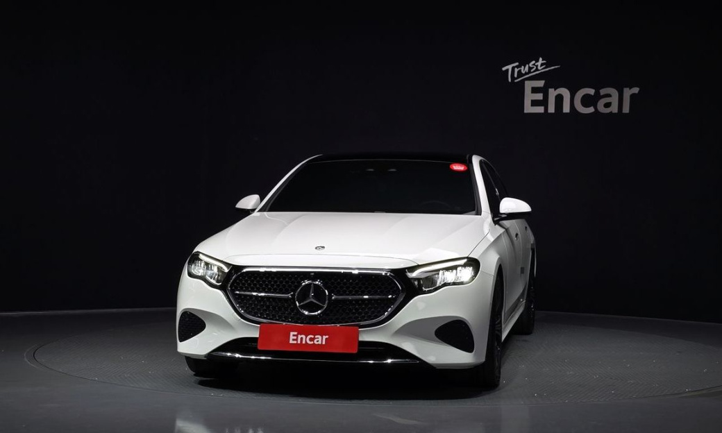 Mercedes-Benz E-Class E200 Avantgarde, 2024