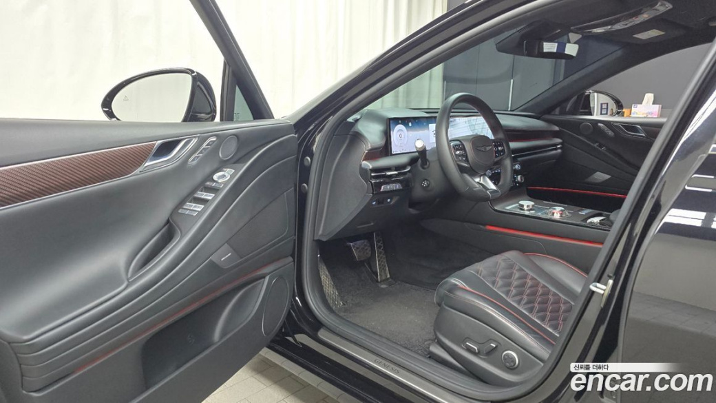 Genesis G80 Gasoline 2.5 Turbo AWD, 2025