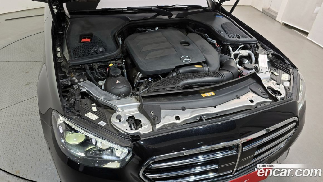 Mercedes-Benz E-Class E350 4MATIC Exclusive, 2023