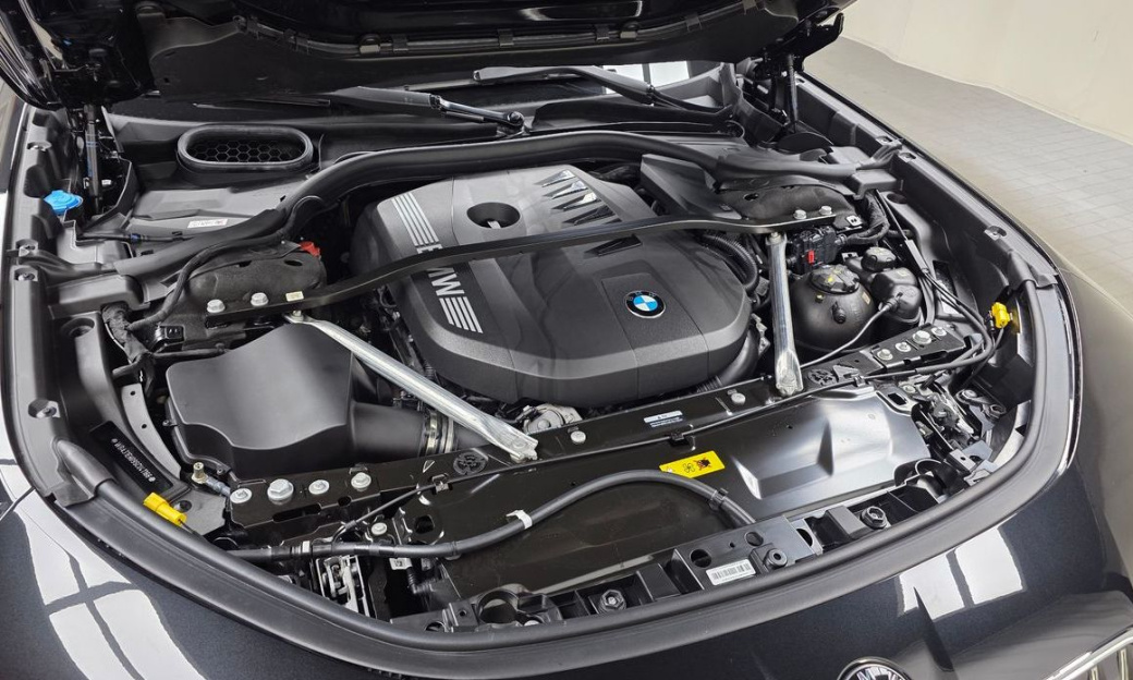 BMW 7-Series 740i xDrive M Sport Limited, 2025
