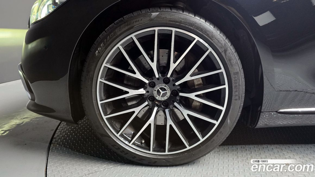 Mercedes-Benz S-Class S580L 4MATIC, 2022