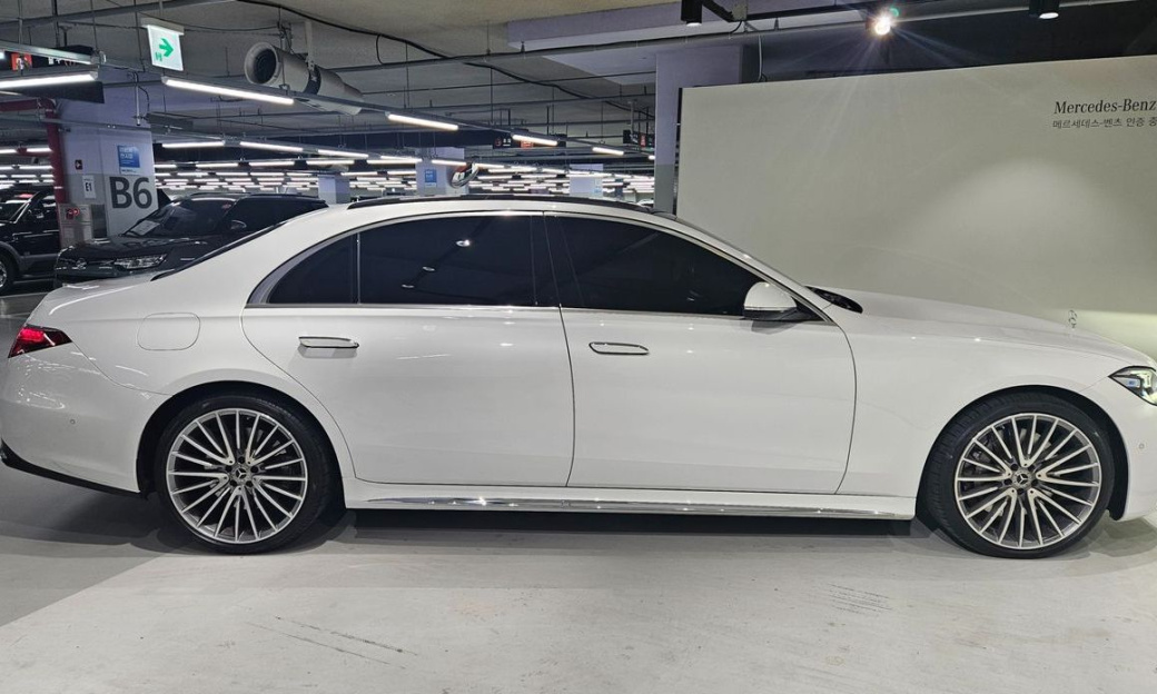 Mercedes-Benz S-Class S500L 4MATIC, 2025