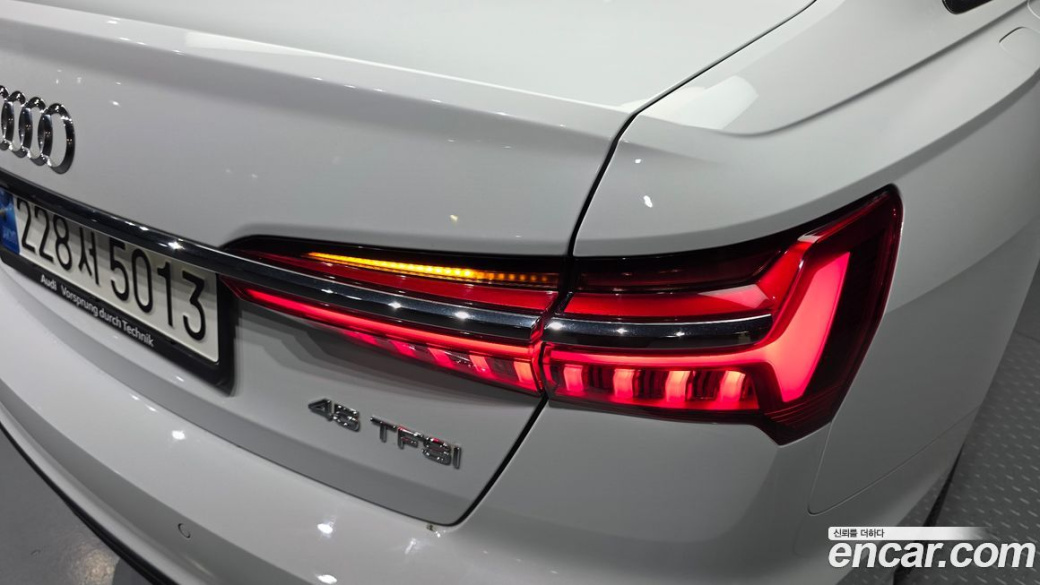 Audi A6 45 TFSI Premium, 2023