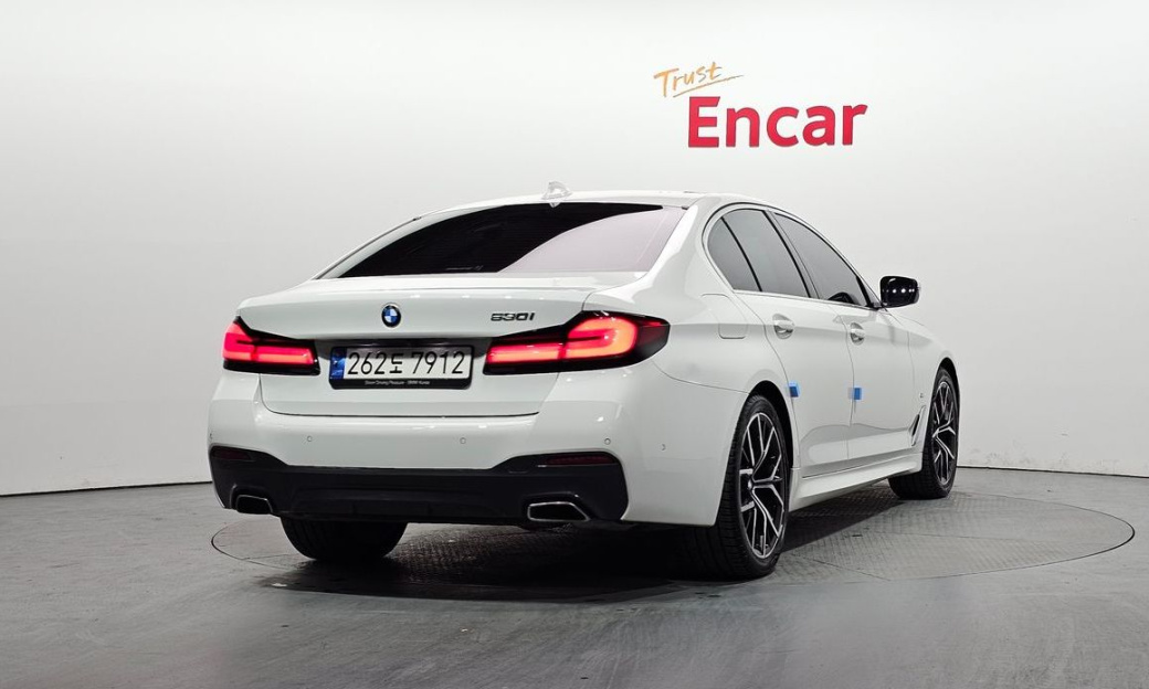 BMW 5-Series 530i M Sport Package, 2022