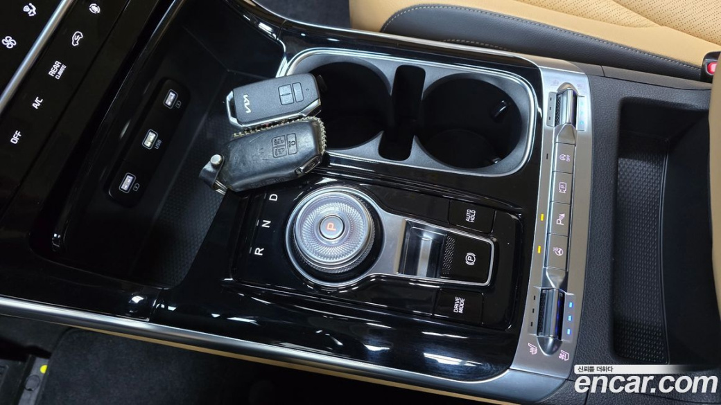 Kia Carnival 9-Seater Noblesse, 2023