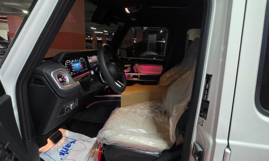 Mercedes-Benz G-Class G450d, 2026