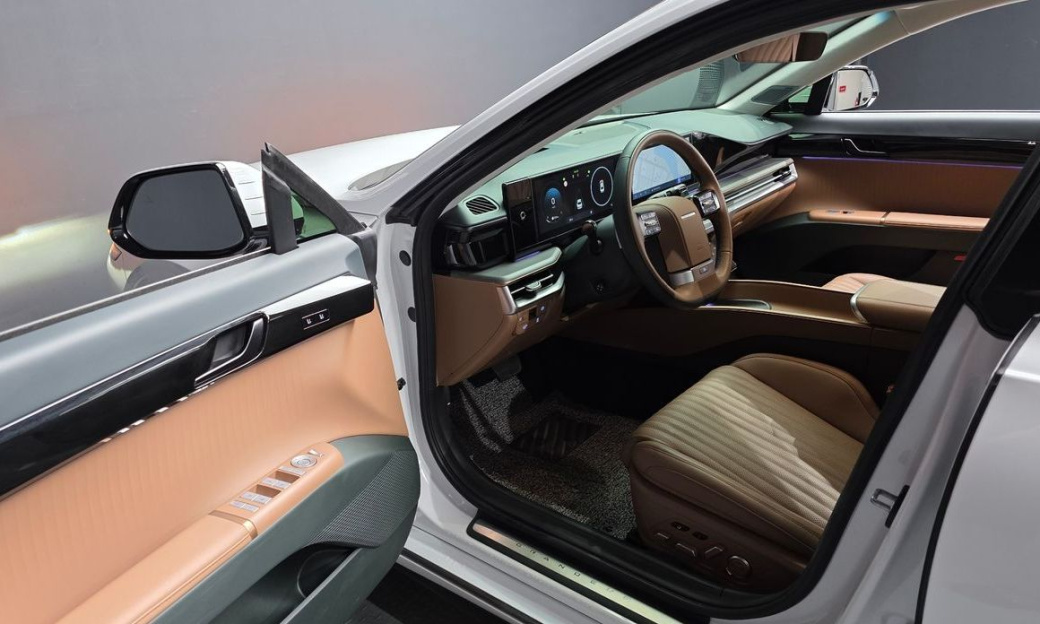 Hyundai Grandeur 2,5 Gasoline 2WD, 2025