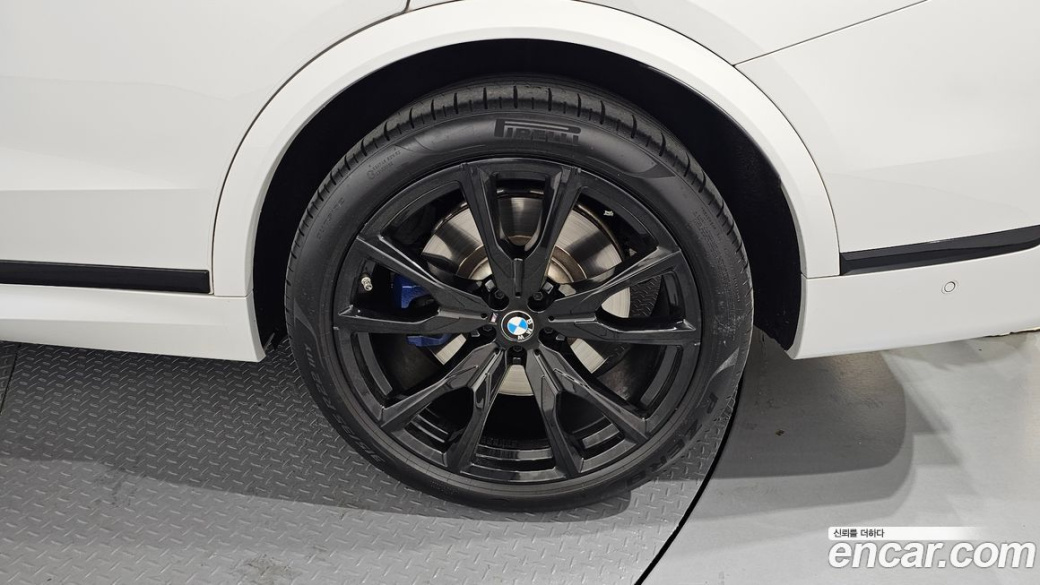 BMW X7 M60i xDrive M sport 6STR, 2024