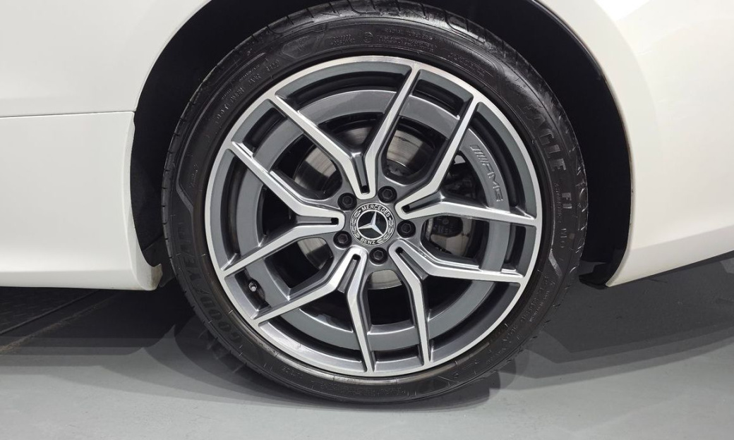 Mercedes-Benz E-Class E300d 4MATIC Coupe, 2022