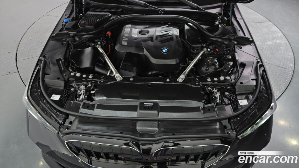 BMW 5-Series 520i Special Edition, 2025