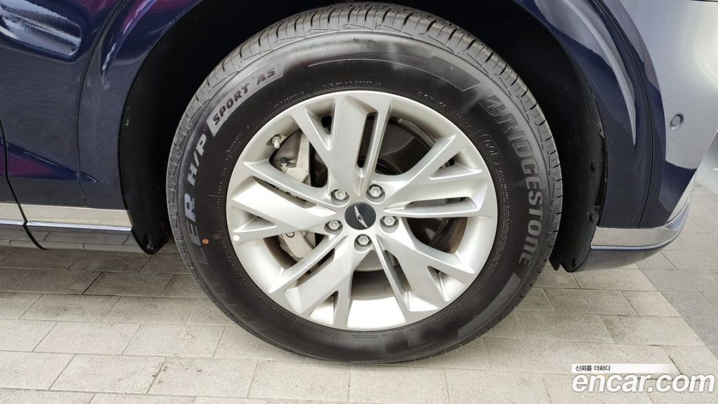 Genesis GV70 2.5T Gasoline 2WD, 2025