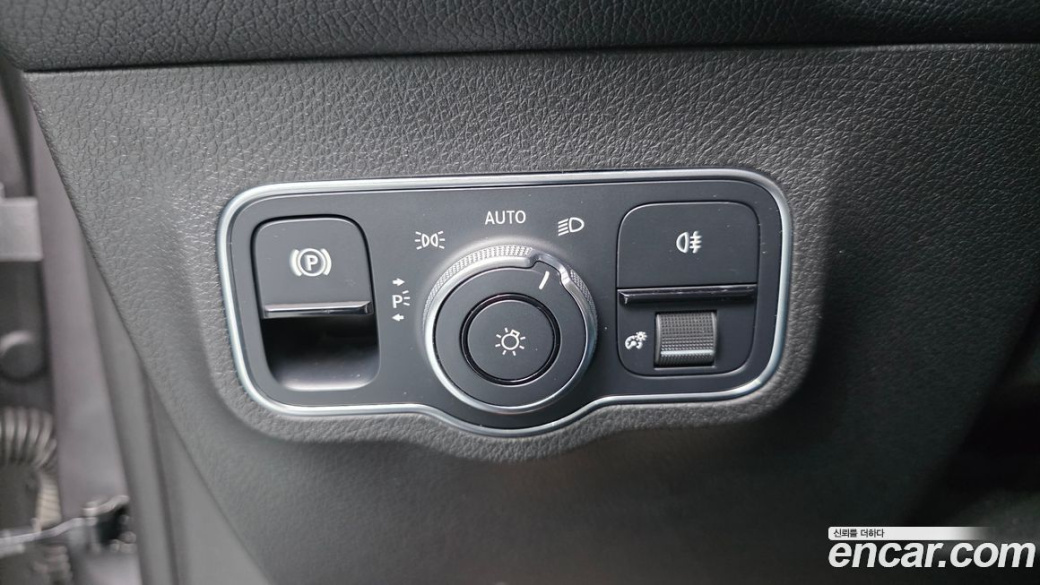 Mercedes-Benz GLB-Class GLB250 4MATIC, 2021