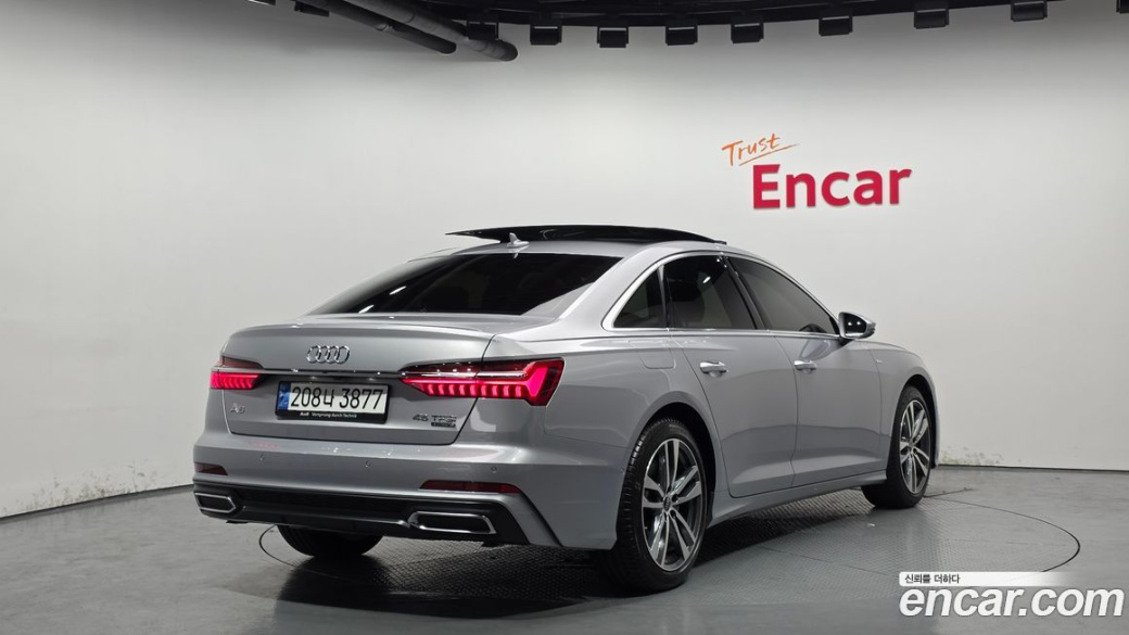 Audi A6 45 TFSI Quattro Premium, 2023