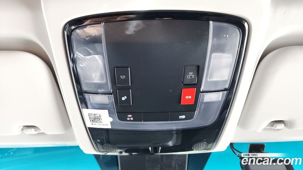 Hyundai Staria Tourer 11-Seater, 2024