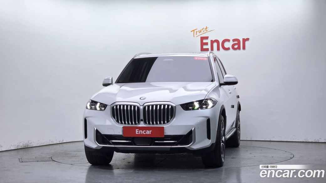 BMW X5 xDrive 40i xLine, 2025