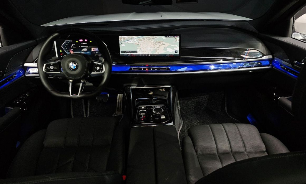 BMW 7-Series 740d xDrive M Sport, 2025