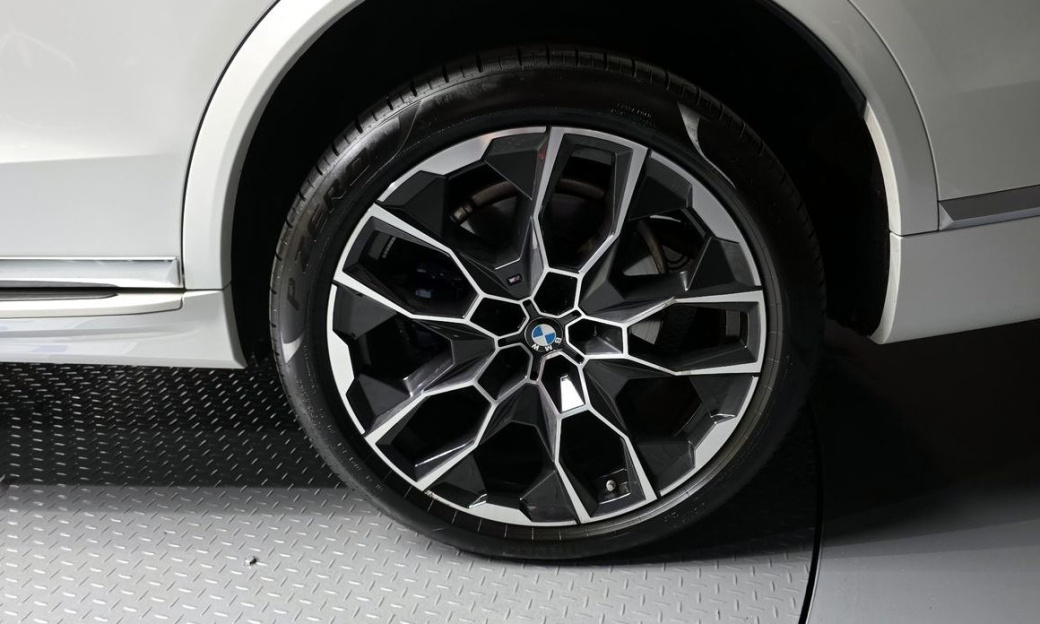 BMW X7 xDrive 40d M Sport 6STR, 2024