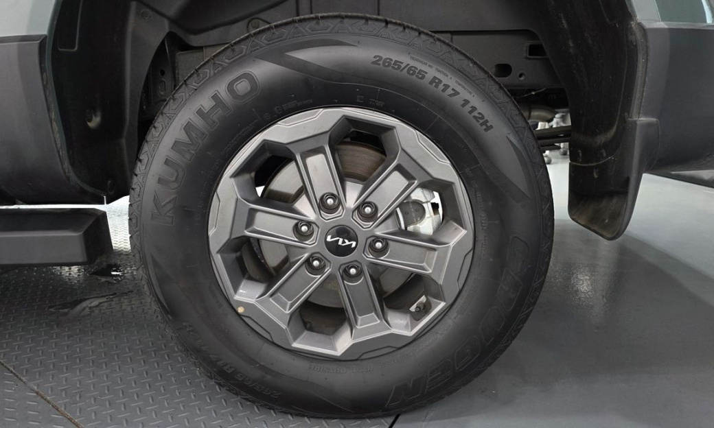 Kia Tasman 2.5T Gasoline 4WD, 2026