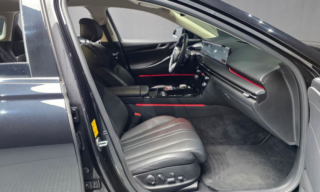 Genesis G80 Gasoline 2.5 Turbo AWD, 2025