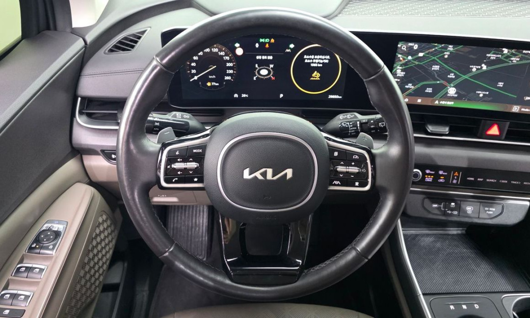 Kia Carnival 9-Seater Prestige, 2024