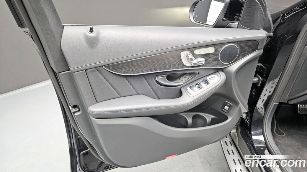 Mercedes-Benz GLC-Class GCL300 4MATIC Coupe, 2023