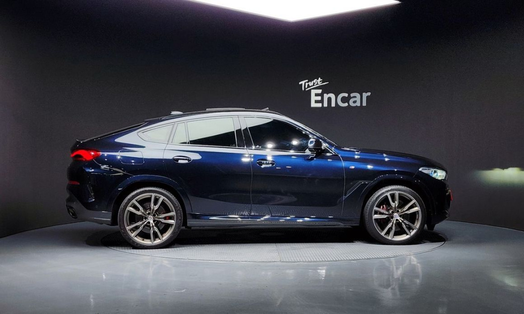 BMW X6 M50i, 2023