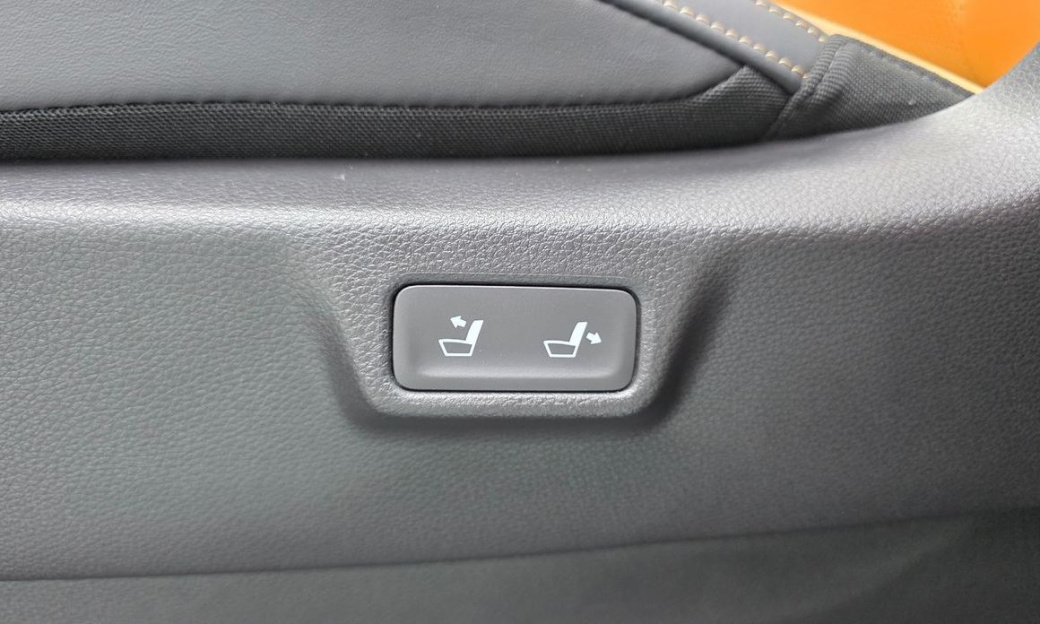 Kia Carnival 9-Seater Signature, 2023