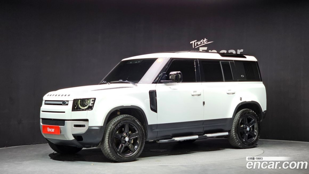 Land Rover Defender 110 D250 SE, 2023