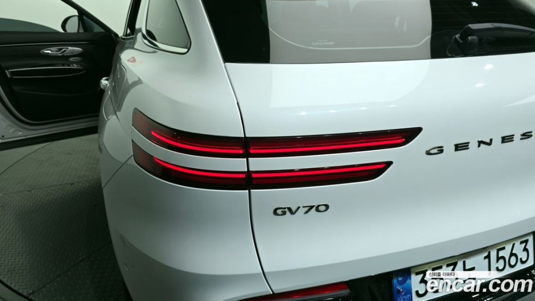 Genesis GV70 2.5T Gasoline AWD, 2023