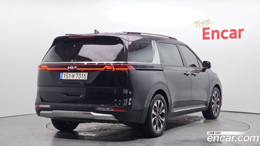 Kia Carnival 9-Seater Signature, 2023