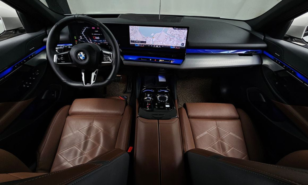 BMW 5-Series 530i xDrive M Sport, 2024