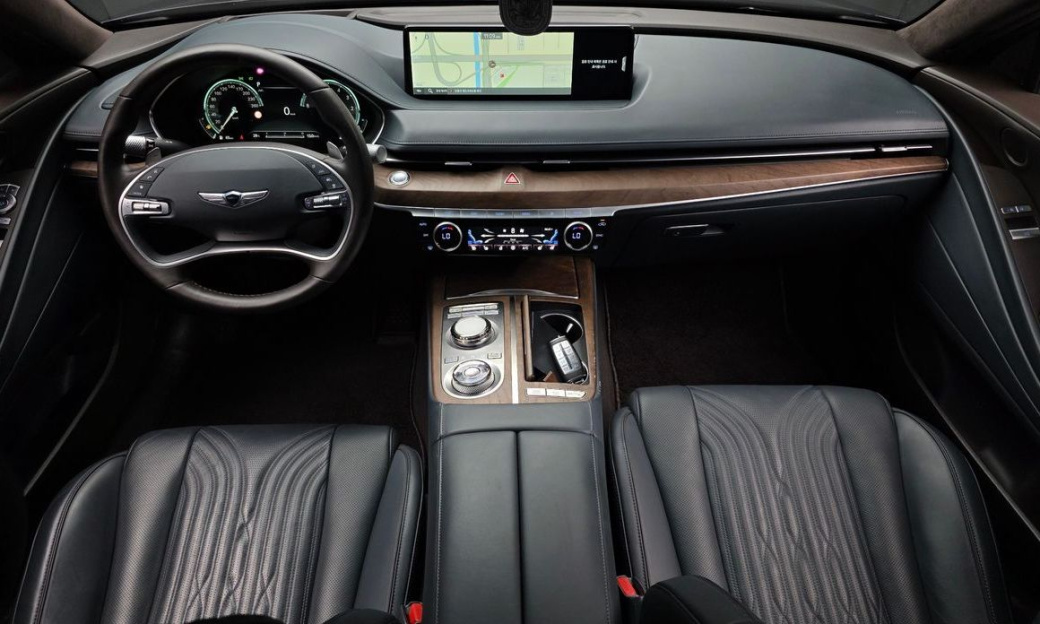 Genesis G80 Gasoline 2.5 Turbo AWD, 2024