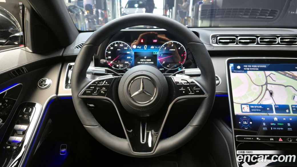 Mercedes-Benz S-Class S350 d 4MATIC, 2025