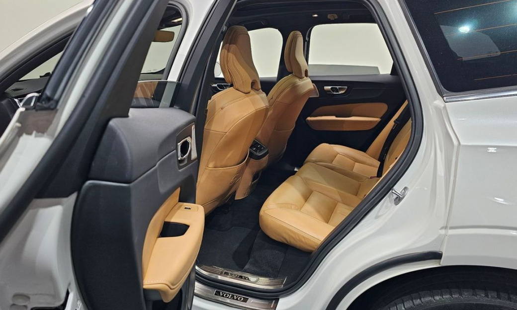 Volvo XC60 B5 Ultimate Bright, 2023